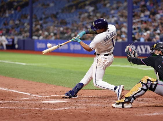 May 15, 2026, U.S.: Tampa Bay Rays second baseman RICHIE PALACIOS (1) hits the ball in a game against the Miami Marlins. The Tampa Bay Rays hosted the Miami Marlins at Tropicana Field in St. Petersburg, FL. MLB, Baseball Herren, USA 2026: Miami Marlins 2:7 Tampa Bay Rays  - ZUMAm299 20260515_znp_m299_013 Copyright: xTaylorxMcFeex