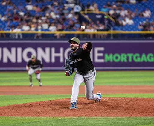 May 15, 2026, U.S.: Miami Marlins pitcher ANDREW NARDI (43) pitching in relief against the Tampa Bay Rays. The Tampa Bay Rays hosted the Miami Marlins at Tropicana Field in St. Petersburg, FL. MLB, Baseball Herren, USA 2026: Miami Marlins 2:7 Tampa Bay Rays  - ZUMAm299 20260515_znp_m299_015 Copyright: xTaylorxMcFeex