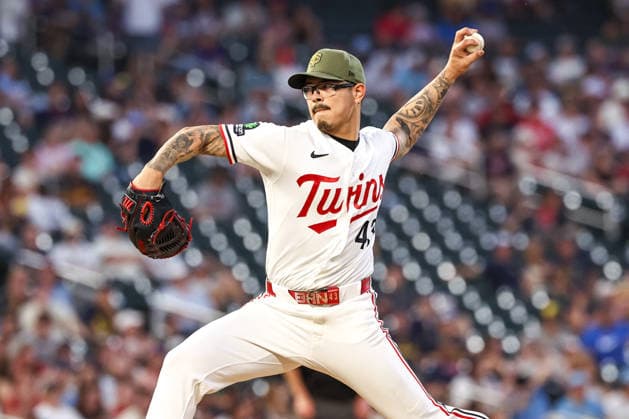 May 15th, 2026: Minnesota Twins pitcher Anthony Banda (43) pitches in the ninth inning during a MLB, Baseball Herren, USA Baseball game between the Milwaukee Brewers and the Minnesota Twins at Target Field in Minneapolis, Minnesota. CSM Minneapolis USA - ZUMAc04_ 20260515_zma_c04_047 Copyright: xStevenxGarciax