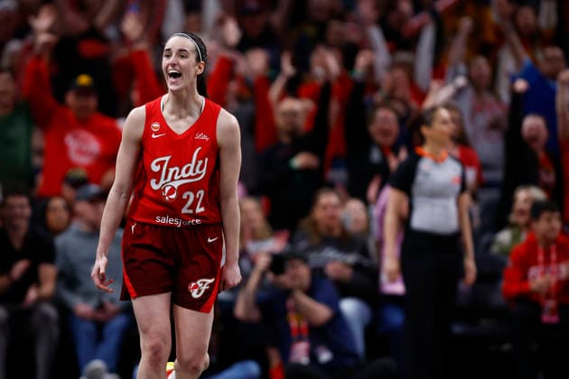 INDIANAPOLIS, IN - MAY 15: Indiana Fever guard Caitlin Clark (22) reacts after connection on a three pointer in the second half of play during a WNBA, Basketball Damen, USA game between the Washington Mystics and Indiana Fever on May 15 2026 at Gainbridge Fieldhouse in Indianapolis, IN. (Photo by Jeffrey Brown Icon Sportswire) WNBA: MAY 15 Washington Mystics at Indiana Fever EDITORIAL USE ONLY Icon051526023