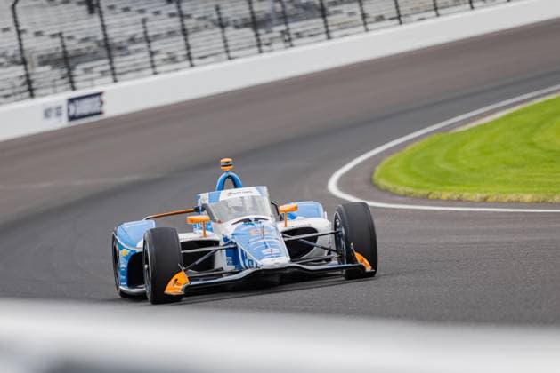 May 15, 2026, Speedway, Indiana, USA: NOLAN SIEGEL, driver of the No. 6 Chevrolet for Arrow McLaren, drives out of Turn 1 during Fast Friday of the 110th Indianapolis 500 at Indianapolis Motor Speedway. Speedway USA - ZUMAw173 20260515_zsp_w173_011 Copyright: xLukexWelshx