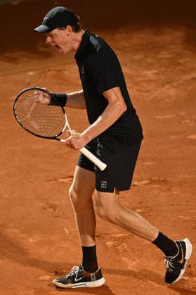 Internazionali BNL D Italia 2026 - Day Eleven Jannik Sinner of Italy competes against Daniil Medvedev during the Internazionali BNL d Italia Day Eleven at Foro Italico on May 15, 2026, in Rome, Italy. Rome Italy Italy  Copyright: xDomenicoxCippitellix originalFilename:cippitelli-itainter260515_npVMy.jpg