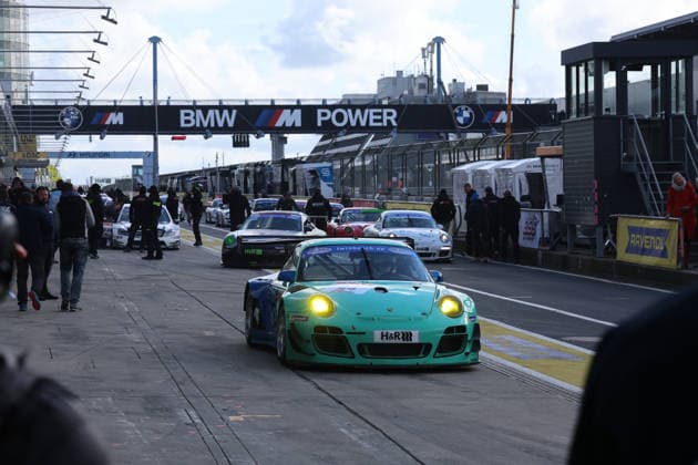Nürburg, Deutschland 14.-17. Mai 2026: ADAC Ravenol 24h Rennen Nürburgring - 2026 - Samstag Pitlane Boxengasse TWL Qualifying 2 Tourenwagen Legenden Im Bild: 44 Menzel Oliver - Porsche 997 GT3 R - (Oliver Menzel) Nürburgring Rheinland Pfalz Copyright: xFotostandx xFabianxWernerx