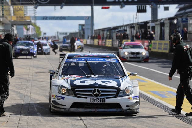 Nürburg, Deutschland 14.-17. Mai 2026: ADAC Ravenol 24h Rennen Nürburgring - 2026 - Samstag Pitlane Boxengasse TWL Qualifying 2 Tourenwagen Legenden Im Bild: 324 Schöllhorn Rudolf - Mercedes Benz C-Klasse DTM - (Rudolf Schöllhorn) Nürburgring Rheinland Pfalz Copyright: xFotostandx xFabianxWernerx