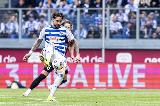 3.Liga: MSV Duisburg - FC Viktoria Köln; 16.05.2026 Lex-Tyger Lobinger (MSV Duisburg, 45) 3.Liga: MSV Duisburg - FC Viktoria Köln; Schauinsland-Reisen-Arena, Duisburg, 16.05.2026 DFB regulations prohibit any use of photographs as image sequences and or quasi video. Copyright: xBEAUTIFULxSPORTS Buriakovx