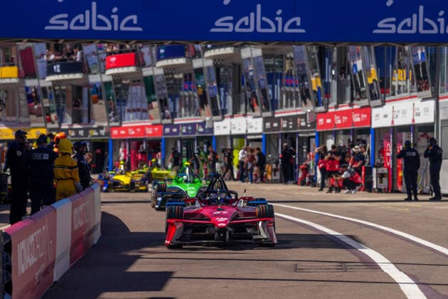Monaco EPrix Round 9 Nick Cassidy of New Zealand driving the (37) Citroen Racing e-CX in the pit lane during Qualifying of the Monaco E-Prix Round 9 at Circuit de Monaco, Monte Carlo 16 05 2026 UK Newspapers OUT Copyright: xNickxEmmersonx FIL-23438-0039