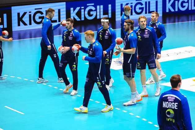 Men s World Cup qualifying match in handball Turkey Norway Ankara 20260516 Norway s Vetle Ronningen and Robin Paulsen Haug before the World Championship qualifying match in men s handball between Turkey and Norway at the THF Spor Complex in Ankara Photo Adem Atlan NTB Ankara Turkey EDITORIAL USE ONLY RESTRICTED USE FOR BETTING COMPANIES  Copyright: xAdemxAltanx xNTBx