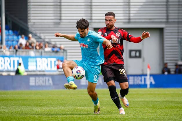 16.05.2026, xavx, Fussball 3.Liga, SV Wehen Wiesbaden - TSG Hoffenheim U23 v.l. Diren Dagdeviren (TSG 1899 Hoffenheim II), Fatih Kaya (SV Wehen Wiesbaden) (DFL DFB REGULATIONS PROHIBIT ANY USE OF PHOTOGRAPHS as IMAGE SEQUENCES and or QUASI-VIDEO) Wiesbaden