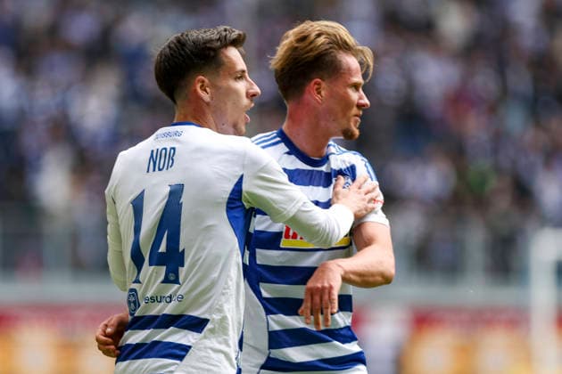 16.05.2026, GER, Fussball, Herren, 3. Liga, Saison 2025 2026, MSV Duisburg - Viktoria Köln Conor Noß (MSV Duisburg) und Christian Viet (MSV Duisburg) jubeln, Torjubel nach dem Treffer zu m 1:1 Duisburg schauinsland-reisen-Arena Nordrhein-Westfalen Deutschland Copyright: xAdrianxSchlüterx