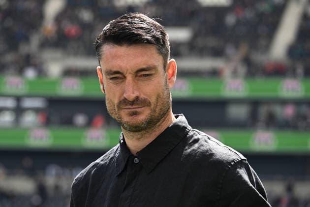 16.05.2026, xsltx, Fussball 1.Bundesliga, Eintracht Frankfurt - VfB Stuttgart v.l. Trainer Albert Riera (Eintracht Frankfurt) (DFL DFB REGULATIONS PROHIBIT ANY USE OF PHOTOGRAPHS as IMAGE SEQUENCES and or QUASI-VIDEO) Frankfurt am Main