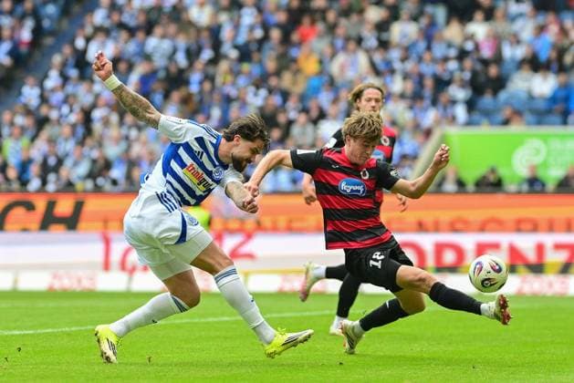 3.Liga MSV Duisburg - Viktoria Köln ** NUR FÜR REDAKTIONELLE ZWECKE ** EDITORIAL USE ONLY **<p>Fußball 3.Liga MSV Duisburg - Viktoria Köln am 16.05.26 in der Schauinsland-Reisen Arena in Duisburg Lex Tyger Lobinger ( Duisburg ) Duisburg Copyright: JakobxKlos