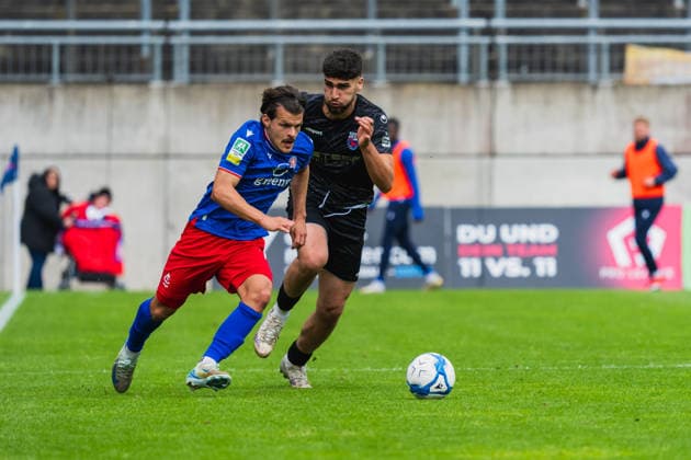 Nicolas Hirschberger (Wuppertaler SV, 16) im Zweikampf mit Roman Doulashi (Bonner SC, 03) Wuppertaler SV vs. Bonner SC, Fussball, Regionalliga-West, 34.Spieltag, Saison 2025 26, 16.05.2026, Wuppertaler SV vs. Bonner SC, Fussball, Regionalliga-West, 34.Spieltag, Saison 2025 26, 16.05.2026 Wuppertal Copyright: xEibner-Pressefoto LukasxBaldygax EP_LBA