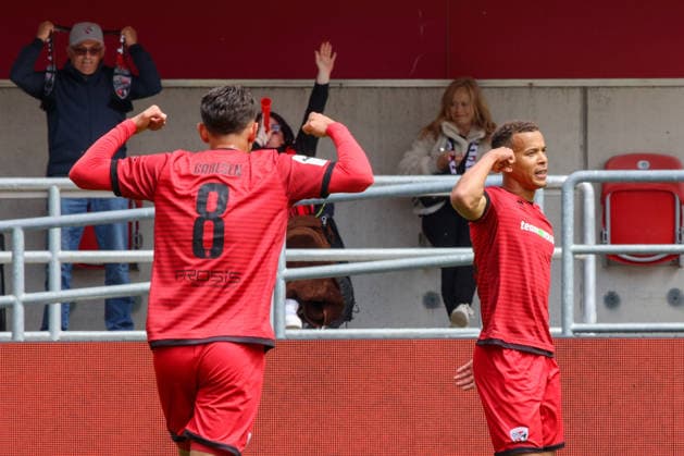 Jubel bei Marcel Costly (FC Ingolstadt 04, Nr.22) nach seinem Treffer Tor zum 2:0 beim Spiel FC Ingolstadt 04 gegen SV Waldhof Mannheim am 16.05.2026, DFB regulations prohibit any use of photographs as image sequences and or quasi-video. GER, Fussball, 3. Liga, Spieltag 38, FC Ingolstadt 04 gegen SV Waldhof Mannheim, 16.05.2026, Audi Sportpark Ingolstadt Copyright: xEibner-Pressefoto OliverxSTRISCHx EP-OSH