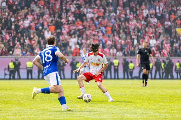 16.05.2026, Fussball, GER, Saison, 3.Liga, Saision 2025 2026, 38. Spieltag, SSV Jahn Regensburg - FC Energie Cottbus Arian Dizdarevic (SSV Jahn Regensburg) DFL REGULATIONS PROHIBIT ANY USE OF PHOTOGRAPHS AS IMAGE SEQUENCES AND OR QUASI-VIDEO.