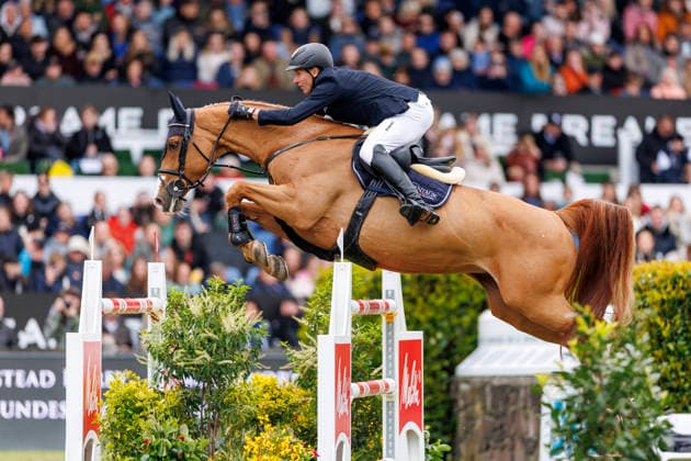 HAMBURG - Al Shira aa 95. Deutsches Spring- und Dressur DERBY 2026, HAMBURG - Al Shira aa 95. Deutsches Spring- und Dressur DERBY 2026 THIEME Andre (GER), DSP Chakaria LONGINES Grand Prix of Hamburg Al Shira aa CSI5* Tour CSI5*: Int. jumping competition with jump-off (1,60m) Hamburg, Jenischpark, Derby Park Klein Flottbek 16. May 2026 -