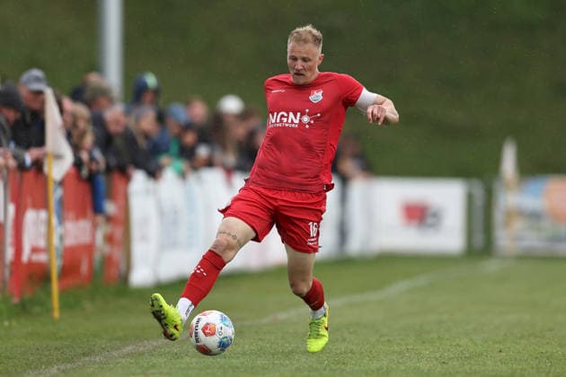 16.05.2026, Herren, Fussball, Saison 2025 2026, Regionalliga Bayern, 34. Spieltag: TSV Aubstadt - SpVgg Bayreuth Steffen Behr ( 16, TSV Aubstadt) Sulzfeld Schulstadion Aubstadt (NGN Arena) Bayern Deutschland