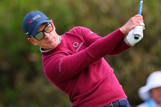 NEWTON SQUARE, PA - MAY 15: Luke Donald of England tees off at the first tee during Round two of the 2026 PGA, Golf Herren Championship on May 15, 2026 at Aronimink Golf Club in Newtown Square, Pennsylvania. (Photo by Rich Graessle Icon Sportswire) GOLF: MAY 15 PGA PGA Championship EDITORIAL USE ONLY Icon260515257662