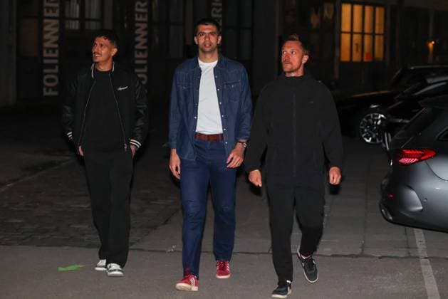 Dimitrios Giannoulis 13 (FC Augsburg), Nediljko Labrovic 22 (FC Augsburg), Videoanalyst Benedikt Brust (FC Augsburg), FC Augsburg Saisonabschlussfeier, Fussball, 1. Bundesliga, 34. Spieltag, 16.05.2026 DFL DFB regulations prohibit any use of photographs as image sequences and or quasi-video Augsburg Bayern Deutschland
