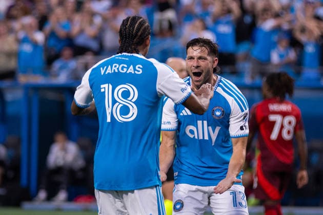 May 16, 2026: Charlotte FC midfielder Brandt Bronico (13) celebrates with forward Kerwin Vargas (18) after a goal in the first half against the Toronto FC in the Major League Soccer match up at Bank of America Stadium in Charlotte, NC. ( CSM) MLS, Fussball Herren, USA 2026: Toronto FC At Charlotte FC May 16  - ZUMAc04_ 20260516_zma_c04_002 Copyright: xScottxKinserx