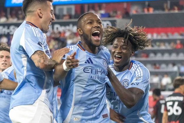 new york red bulls e new york city fc pela major league soccer Andres Perea of NYCFC celebrates his goal during the match between the New York Red Bulls and New York City FC, in Major League Soccer, at Sports Illustrated Stadium, on Saturday, May 16, 2026. harrison sports illustrated stadium NJ united states Copyright: xWILLIAMxVOLCOVx