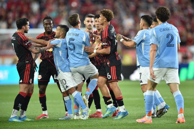 May 16, 2026, Harrison, New Jersey, USA: Action at Sports Illustrated Stadium in Harrison New Jersey New York City FC draws with New York Red Bulls 1 to 1 MLS, Fussball Herren, USA 2026 - New York City FC 1:1 New York Red Bulls  - ZUMAa301 20260516_aaf_a301_006 Copyright: xBrooksxVonxArxx