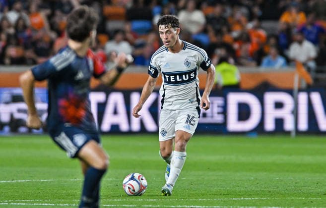 May 16, 2026: Vancouver Whitecaps midfielder Sebastian Berhalter runs upfield during the second half of a MLS, Fussball Herren, USA game against the Houston Dynamo at Shell Energy Stadium in Houston, TX. Austin McAfee CSM 2026 MLS: Vancouver Whitecpas Vs Houston Dynamo MAY 16  - ZUMAc04_ 20260516_zma_c04_050 Copyright: xAustinxMcafeex
