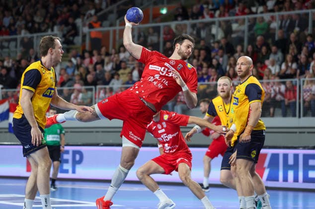 Croatia v Sweden: Internation Friendly Handball Match Veron Nacinovic of Croatia shoots during the International Friendly, Länderspiel, Nationalmannschaft handball match between Croatia and Sweden at Arena Varazdin on May 16, 2026.  SanjinxStrukic PIXSELL
