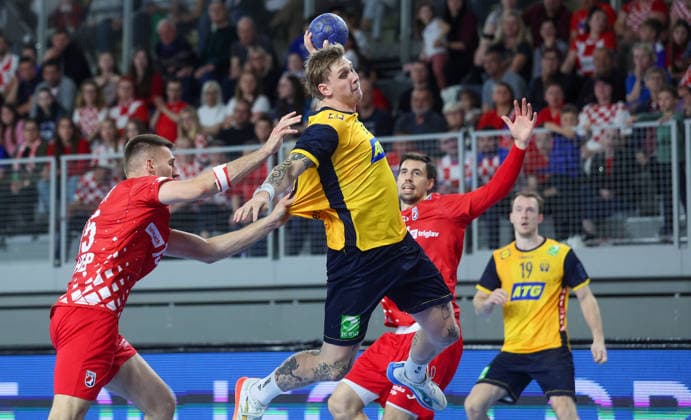 Croatia v Sweden: Internation Friendly Handball Match Edwin Aspenback of Sweden shoots during the International Friendly, Länderspiel, Nationalmannschaft handball match between Croatia and Sweden at Arena Varazdin on May 16, 2026.  SanjinxStrukic PIXSELL