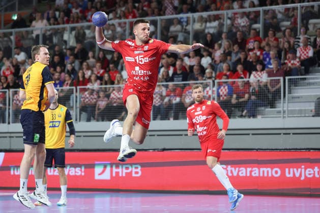 Croatia v Sweden: Internation Friendly Handball Match Leon Ljevar of Croatia shoots during the International Friendly, Länderspiel, Nationalmannschaft handball match between Croatia and Sweden at Arena Varazdin on May 16, 2026.  SanjinxStrukic PIXSELL