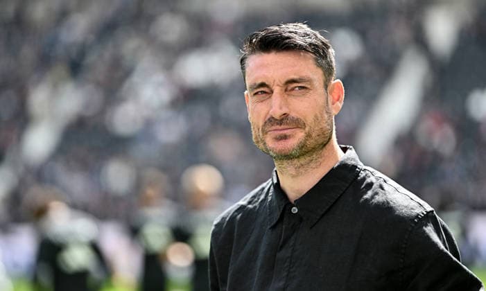 16.05.2026, xfux, Fussball 1.Bundesliga, Eintracht Frankfurt - VfB Stuttgart v.l. Trainer Albert Riera (Eintracht Frankfurt) (DFL DFB REGULATIONS PROHIBIT ANY USE OF PHOTOGRAPHS as IMAGE SEQUENCES and or QUASI-VIDEO) Frankfurt am Main