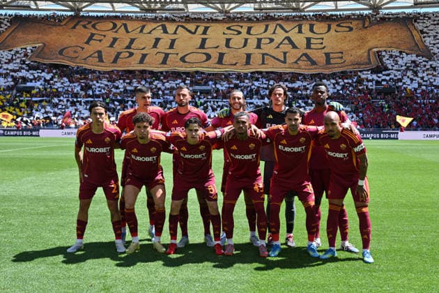 RECORD DATE NOT STATED 17th May 2026, Stadio Olimpico, Rome, Italy; Serie A Football; Roma versus Lazio; AS Roma players pose for a group photo before kickoff AllShotLive