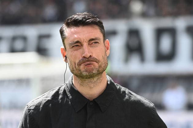 Trainer Albert RIERA (F) Fussball 1. Bundesliga Saison 2025 2026, 34.Spieltag, Spieltag34, matchday34, Eintracht Frankfurt (F) - VfB Stuttgart (S) am 16.05.2026 Deutsche Bank Park Frankfurt. DFL regulations prohibit any use of photographs as image sequences and or quasi-video Â