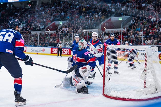 17 05 2026, Zurich, Swiss Life Arena, Ice hockey, Eishockey World Championships: Great Britain - USA, 33 goalkeeper Ben Bowns (Great Britain) Zurich Swiss Life Arena Zurich Switzerland Copyright: xJustPictures.ch StefanxEmchx jp-de-StEm-DSC0101220260517