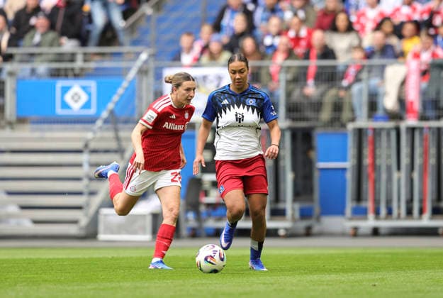 Foto : Krüger (HSV) gegen Barbara DUNST (FC Bayern) Fussball Pixel Bundesliga der Frauen 26. Spieltag am So. 17.05.2026 Hamburger SV - FC Bayern München