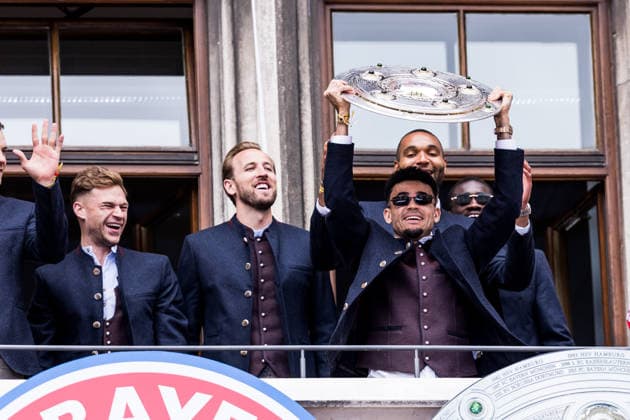 MUNICH, GERMANY - MAY 17: Luis Diaz (FC Bayern Muenchen, 14) with the trophy on the balcony during the Meisterfeier of FC Bayern Muenchen at Marienplatz on May 17, 2026 in Munich, Germany. Bavaria Germany Copyright: xSteffiexWunderlx