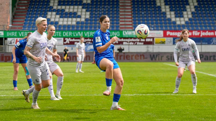 17.05.2026, Hänsch-Arena, Meppen, GER, Fußball, 2. Bundesliga, Frauen: SV Meppen vs VfL Bochum, Anouk Blaschka (SV Meppen 10) DFL REGULATIONS PROHIBIT ANY USE OF PHOTOGRAPHS AS IMAGE SEQUENCES AND OR QUASI-VIDEO. Meppen Niedersachsen Deutschland Hänsch-Arena