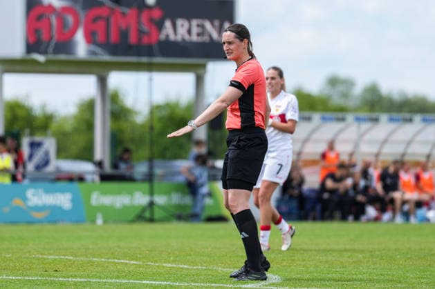 2. Frauen Bundesliga: SC Sand vs. VfB Stuttgart, 17.05.2026 Naemi Breier (Schiedsrichterin) 2. Frauen Bundesliga: SC Sand vs. VfB Stuttgart, Adams Arena SC Sand, 17.05.2026 DFB DFL REGULATIONS PROHIBIT ANY USE OF PHOTOGRAPHS AS IMAGE SEQUENCES AND OR QUASI-VIDEO. Copyright: xBEAUTIFULxSPORTS Boscox