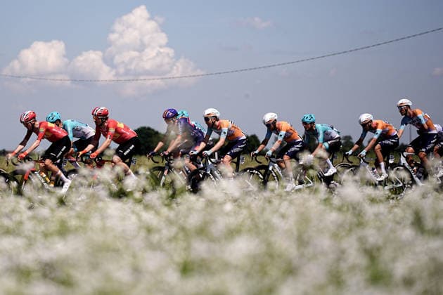 The pack rides during Stage 9 of the Giro d™Italia from Cervia to Corno alle Scale, Italy, Sunday May 17, 2026.  Copyright: xMarcoxAlpozzi LaPressex