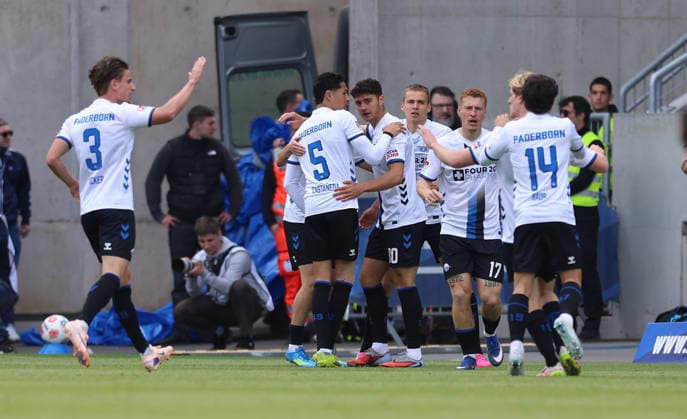 16.05.2026, Fussball 2. Bundesliga, SV Darmstadt 98 - SC Paderborn, v.l., Torjubel zum 0:1 durch Stefano Marino (SC Paderborn), Goal celebration, celebrate the goal DFL DFB REGULATIONS PROHIBIT ANY USE OF PHOTOGRAPHS AS IMAGE SEQUENCES AND OR QUASI-VIDEO. xdcx Copyright: HMBxMedia Claus