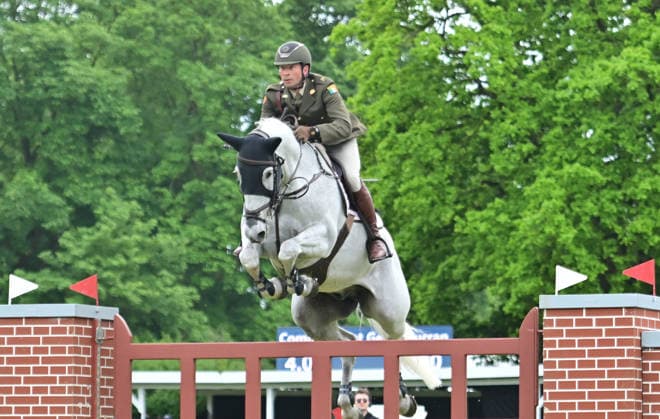 GER; Al Shira aa Deutsches Spring- & Dressur Derby Hamburg, Al Shira aa 95. Deutsches Spring-Derby 17.05.2026, GER; Al Shira aa Deutsches Spring- & Dressur Derby Hamburg, PAl Shira aa 95. Deutsches Spring-Derby präsentiert von Melitta CSI4* - Al Shira aa Derby Tour - Finale im Bild Commandant Geof Currran auf Hawthornhill