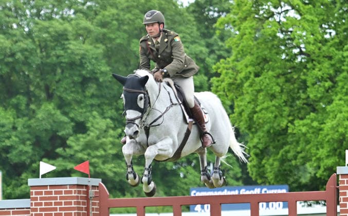 GER; Al Shira aa Deutsches Spring- & Dressur Derby Hamburg, Al Shira aa 95. Deutsches Spring-Derby 17.05.2026, GER; Al Shira aa Deutsches Spring- & Dressur Derby Hamburg, PAl Shira aa 95. Deutsches Spring-Derby präsentiert von Melitta CSI4* - Al Shira aa Derby Tour - Finale im Bild Commandant Geof Currran auf Hawthornhill