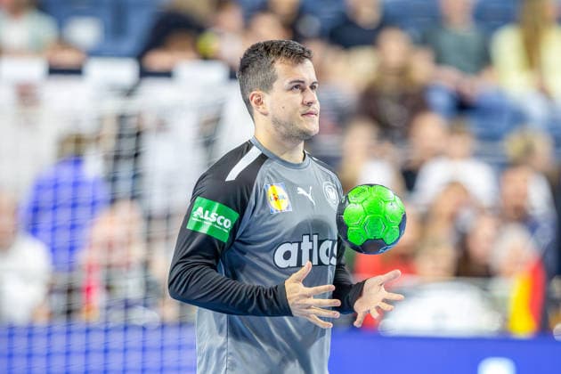 17.05.2026, xkwix, Handball, Länderspiel, Deutschland - Dänemark , Lanxess-Arena in Köln: Tim Freihöfer (Germany 02) beim Aufwaermen Photo: xKamilxWilkowskixPressefotoKochx Nordrhein-Westfalen Deutschland