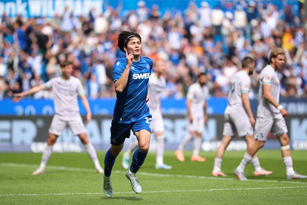 Shio Fukuda (Karlsruher SC, 13) mit dem Ausgleich zum 1:1, Karlsruher SC vs. VfL Bochum, 2. Bundesliga, 34. Spieltag, 2025 2026, 17.05.2026, DFL REGULATIONS PROHIBIT ANY USE OF PHOTOGRAPHS AS IMAGE SEQUENCES AND OR QUASI-VIDEO, Karlsruher SC vs. VfL Bochum, 2. Bundesliga, 34. Spieltag, 2025 2026, 17.05.2026 Karlsruhe Copyright: xEibner-Pressefoto JanxPrihodax EP_JPA