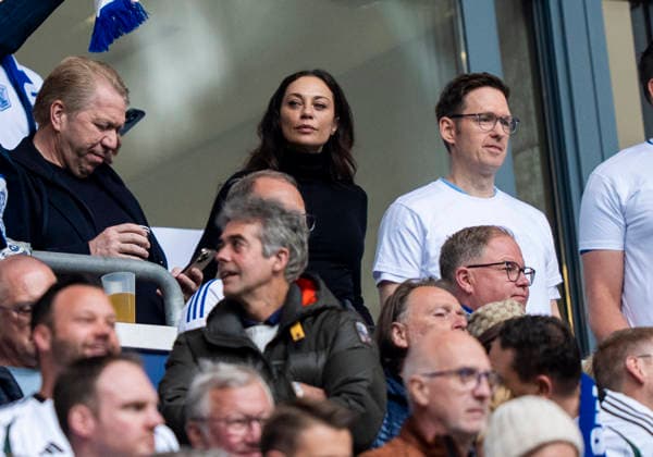 Sport Bilder des Tages TV Persönlichkeit Lilly Becker FC Schalke 04 - Eintracht Braunschweig, 2. Bundesliga, 34. Spieltag, Veltins-Arena Gelsenkirchen, Saison 2025 2026, 17.05.2026 DFB regulations prohibit any use of photographs as image sequences and or quasi-video. Copyright: HMBxMedia xMarcoxBader