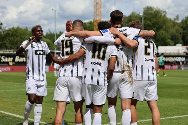 17.05.2026, Fussball, Herren, 2. Bundesliga, Saison 2025 2026, SV 07 Elversberg SC Preußen Münster, Torjubel zum 1:0, Torschütze: Bambase Conte (SV 07 Elversberg) Elversberg Ursapharm-Arena an der Kaiserlinde Saarland Deutschland (DEU) Copyright: xSebastianxBachx