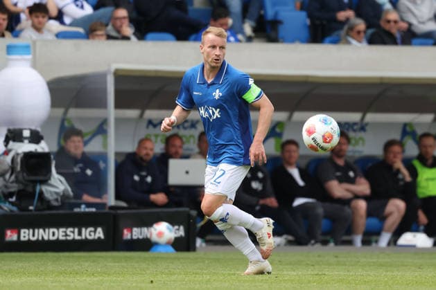 2026.05.17 xjfx 2.Bundesliga SV Darmstadt 98 - SC Paderborn v.l., Fabian Holland (SV Darmstadt 98) in aktion, in action, (DFL DFB REGULATIONS PROHIBIT ANY USE OF PHOTOGRAPHS as IMAGE SEQUENCES and or QUASI-VIDEO) Copyright: JoaquimxFerreira