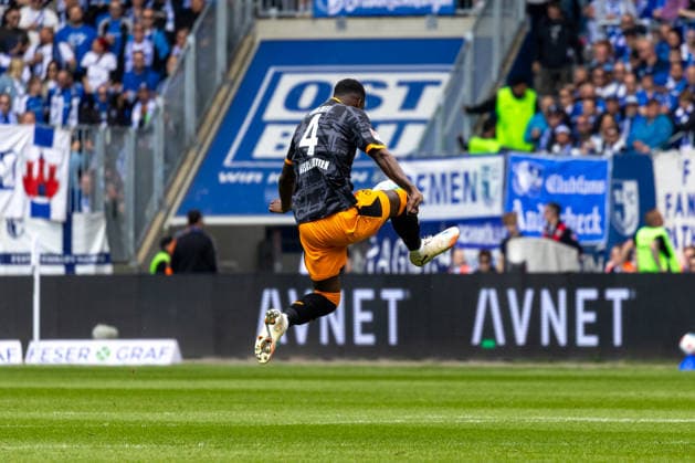 Deutschland: 2.Bundesliga, 34. Spieltag, Saison 2025 2026, 1.FC Magdeburg vs 1. FC Kaiserslautern Avnet Arena (Magdeburg) : Gyamfi Maxwell (1. FC Kaiserslautern, 4) Copyright: xMichellexLukax