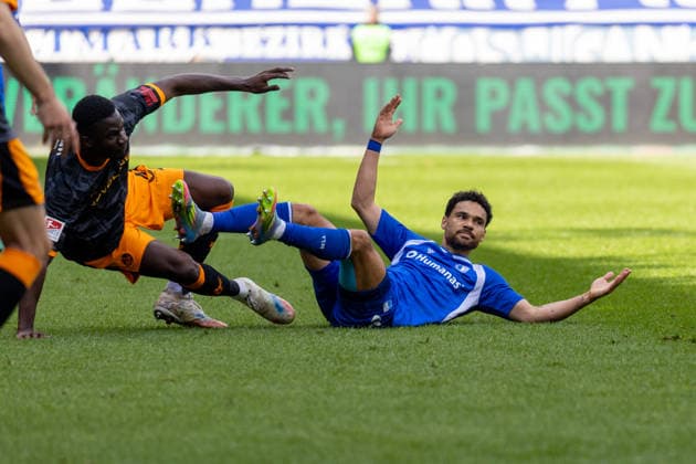 Deutschland: 2.Bundesliga, 34. Spieltag, Saison 2025 2026, 1.FC Magdeburg vs 1. FC Kaiserslautern Avnet Arena (Magdeburg) : Bockhorn Herbert (1. FC Magdeburg, 7), Gyamfi Maxwell (1. FC Kaiserslautern, 4) Copyright: xMichellexLukax