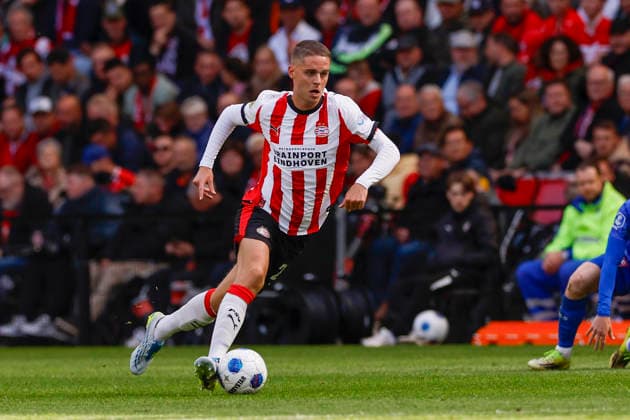2026-05-17 PSV v FC Twente - Dutch Eredivisie EINDHOVEN, NETHERLANDS - MAY 17: Joey Veerman of PSV during the Dutch Eredivisie match between PSV and FC Twente at Philips Stadion on May 17, 2026 in Eindhoven, Netherlands. Eindhoven Philips Stadion Netherlands Content not available for redistribution in The Netherlands directly or indirectly through any third parties. Copyright: xBenxGalx