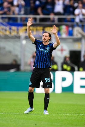 FC Internazionale v Hellas Verona FC - Serie A Matteo Darmian of FC Internazionale gestures as he is replaced during the Serie A football match between FC Internazionale and Hellas Verona FC. Milan Italy Copyright: xNicolòxCampox